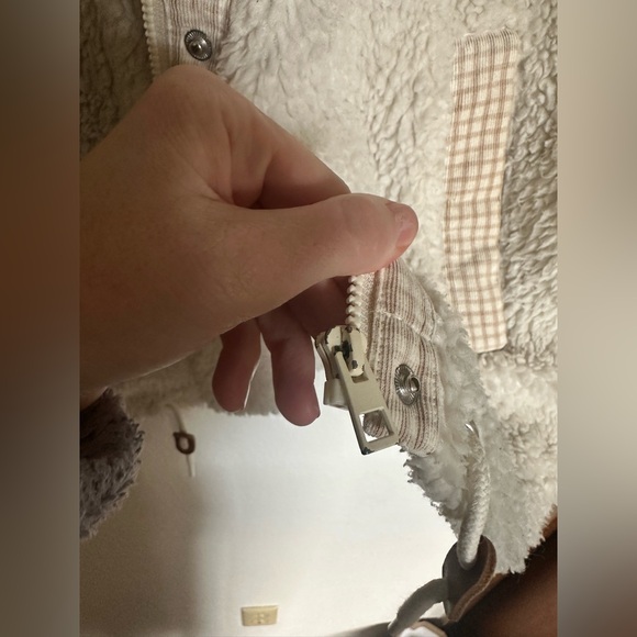 Madewell resourced Sherpa zip jacket. Small - Picture 2 of 10